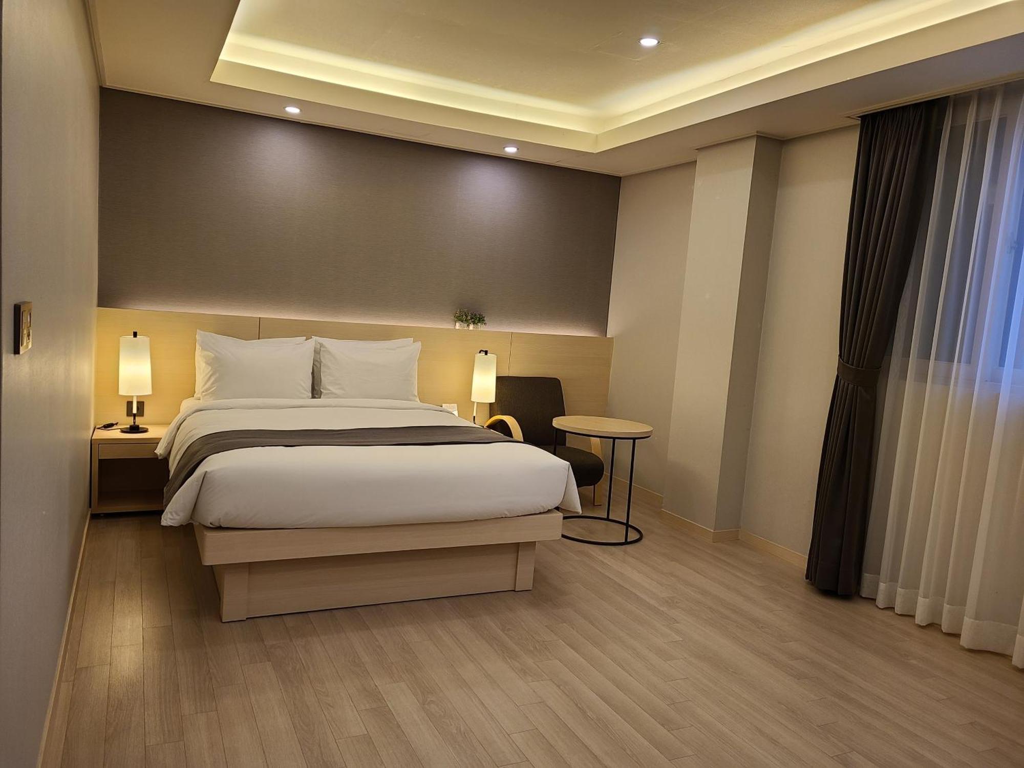 New Donghae Tourist Hotel Exterior foto
