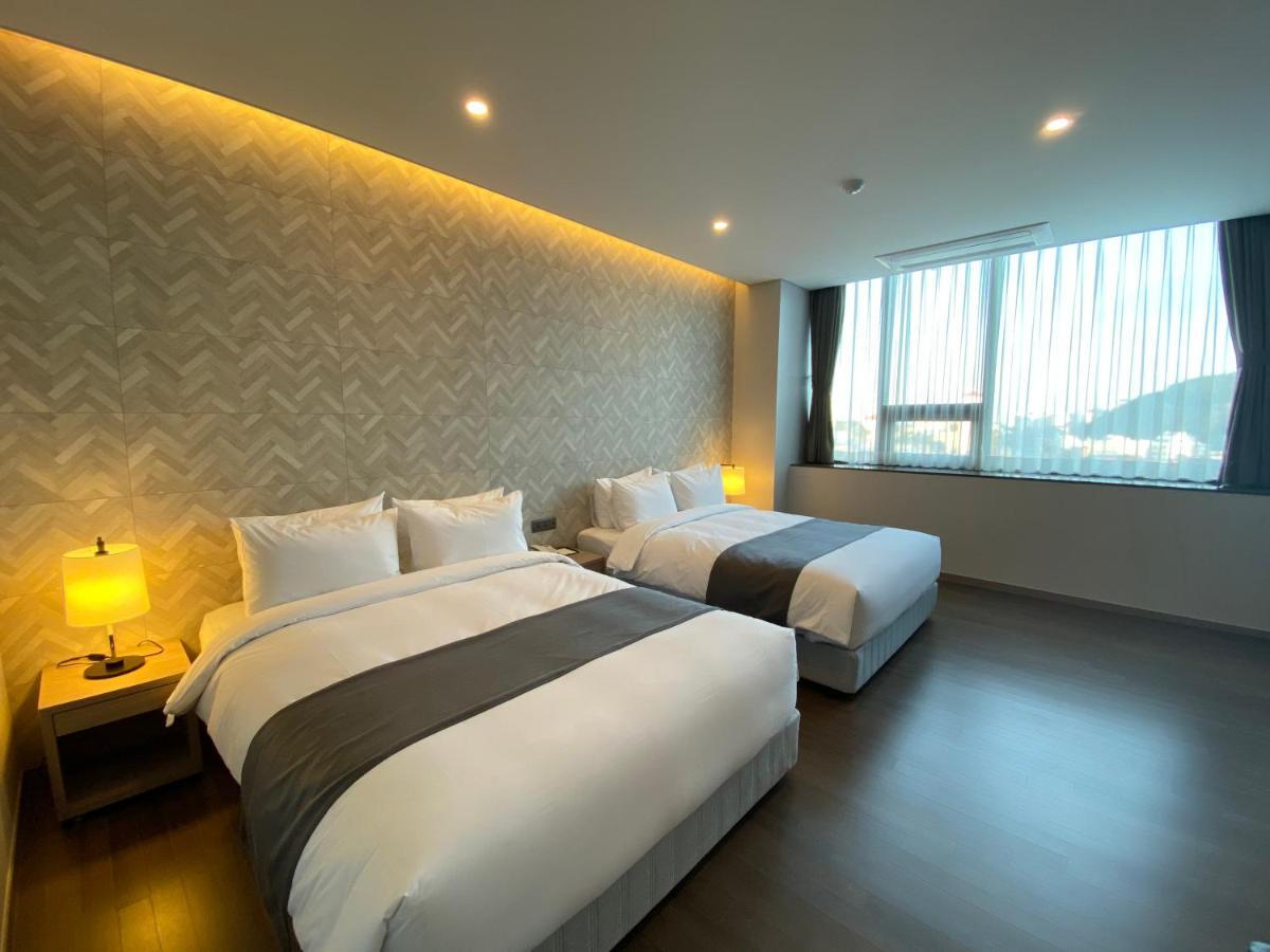 New Donghae Tourist Hotel Quarto foto